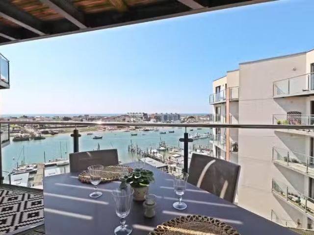 Unique 1 BA 2 bedroom apartment for rent in Brighton Road, Sho.