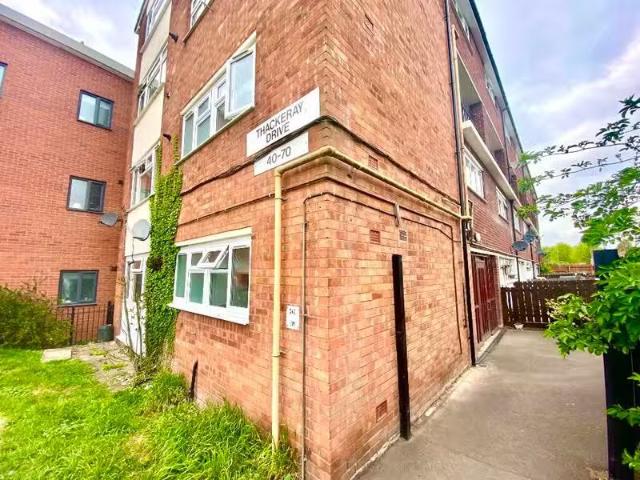 For Rent! 1 BA 2 bedroom flat for rent in Thackeray Drive, Tam.