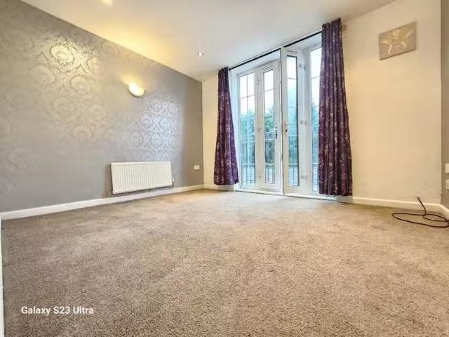 New 1 BA 2 bedroom flat for rent in Bawtry Road, Doncaster, So.
