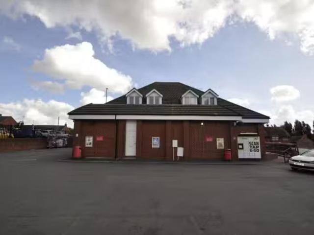 Rental! 1 BA 2 bedroom flat for rent in Commonside, Pensnett.