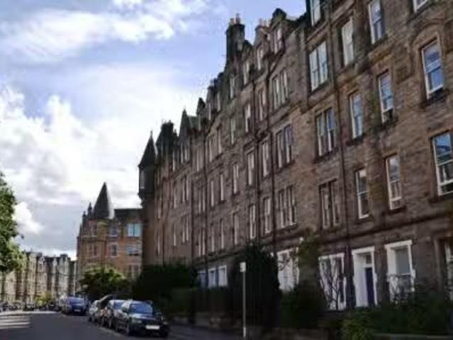 Deal! 1 BA 2 bedroom flat for rent in Marchmont Crescent, Marc.