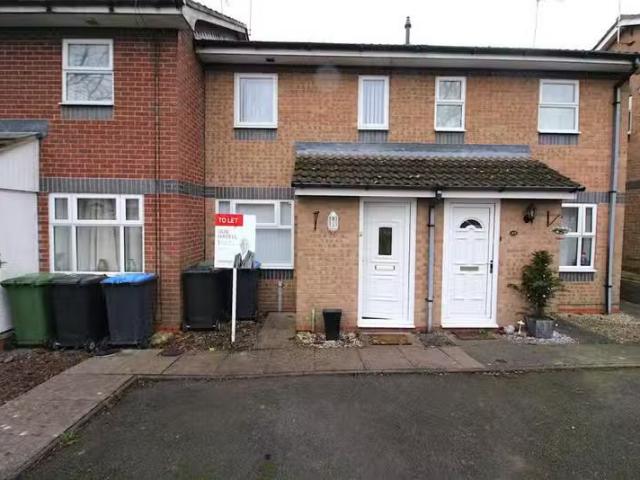 Just in! 1 BA 2 bedroom house for rent in Grendon Drive, Rugby.