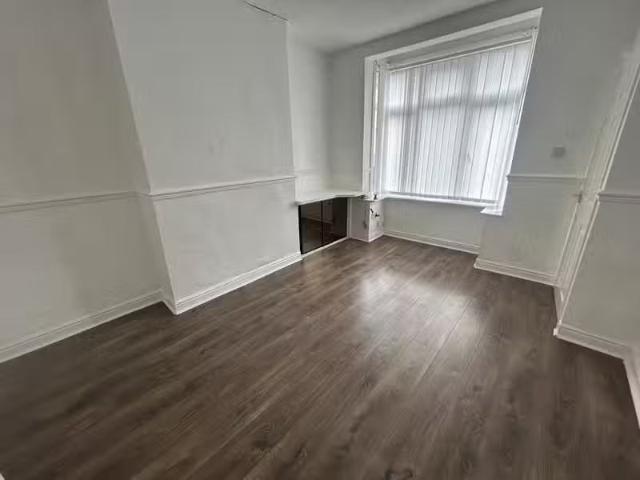 Cozy 1 BA 2 bedroom house for rent in Middleton Road, L7 0JL, L7