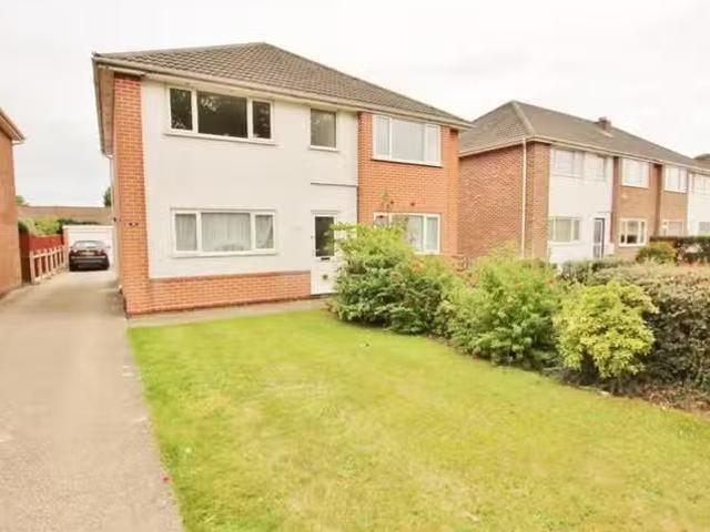 Deal! 1 BA 2 bedroom maisonette for rent in Broadway Lane, Bou.