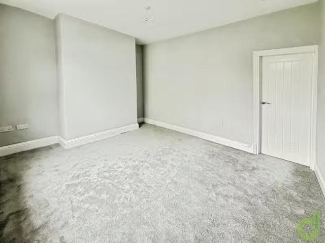 Rental! 1 BA 2 bedroom terraced house for rent in Bracewell St.