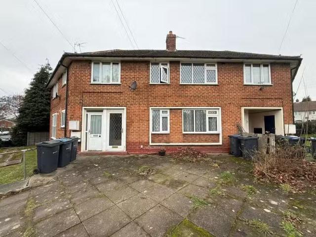 Deal! 1 BA 2 bedroom terraced house for rent in Brook Meadow R.
