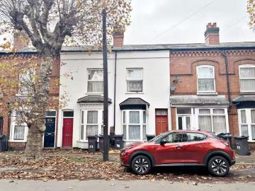 Cheap 1 BA 2 bedroom terraced house for rent in Madeley Road.