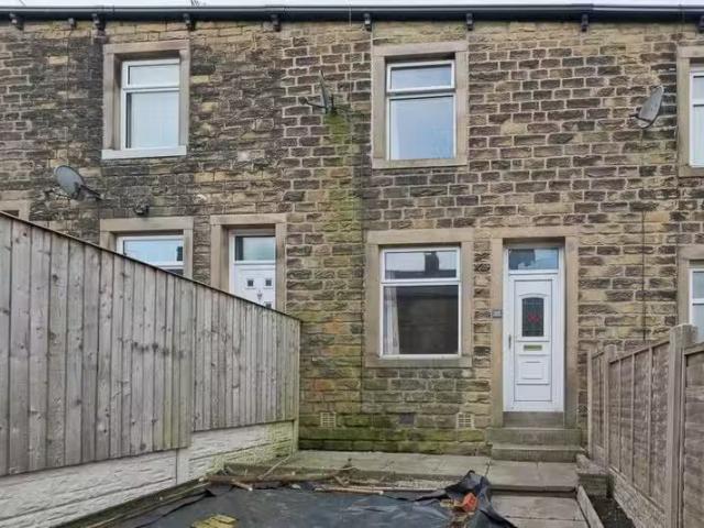 Unique 1 BA 2 bedroom terraced house for rent in Rosemount Ave.