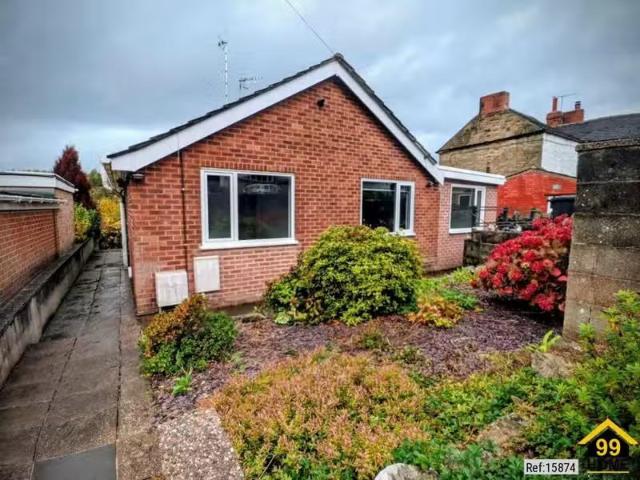 Charming 1 BA 3 bedroom detached bungalow for rent in Birch Av.
