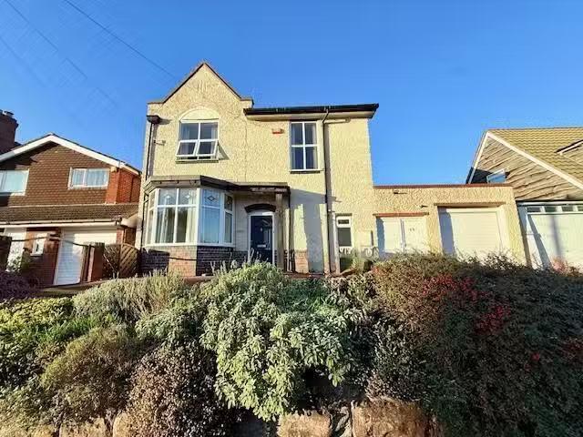 Charming 1 BA 3 bedroom detached house for rent in Cremorne Ro.