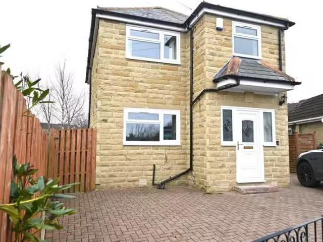 Unique 1 BA 3 bedroom detached house for rent in Fairy Dell, C.