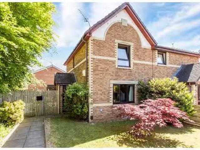 Cozy 1 BA 3 bedroom end of terrace house for rent in Vexhim Pa.