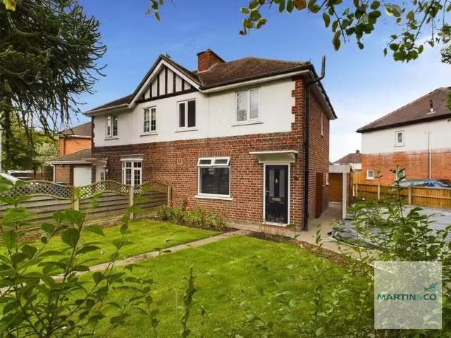 Cozy 1 BA 3 bedroom semi detached house for rent in Tempest St.