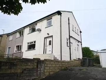Charming 1 BA 3 bedroom semi detached house for rent in Whin K.