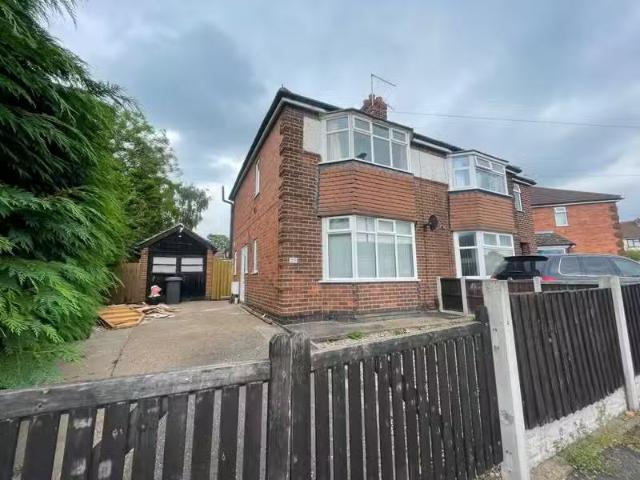 Cozy 1 BA 3 bedroom semi detached house for rent in Borrowfiel.