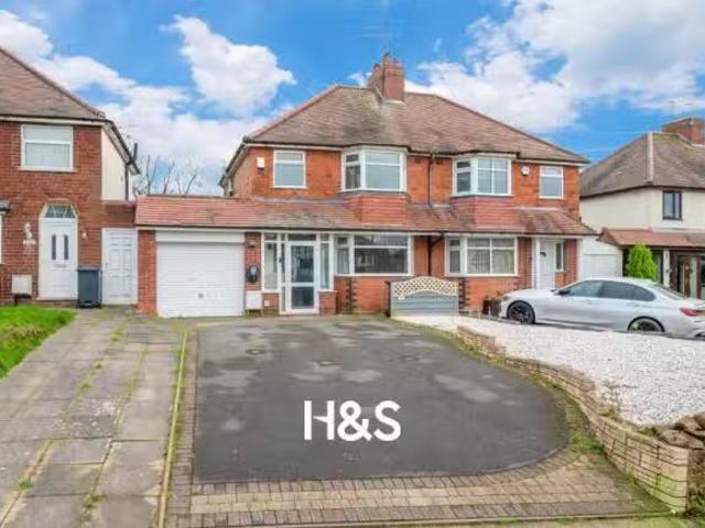 Just in! 1 BA 3 bedroom semi detached house for rent in Brandw.