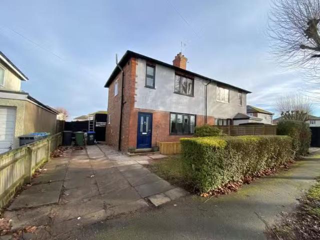 Unique 1 BA 3 bedroom semi detached house for rent in Butlin R.