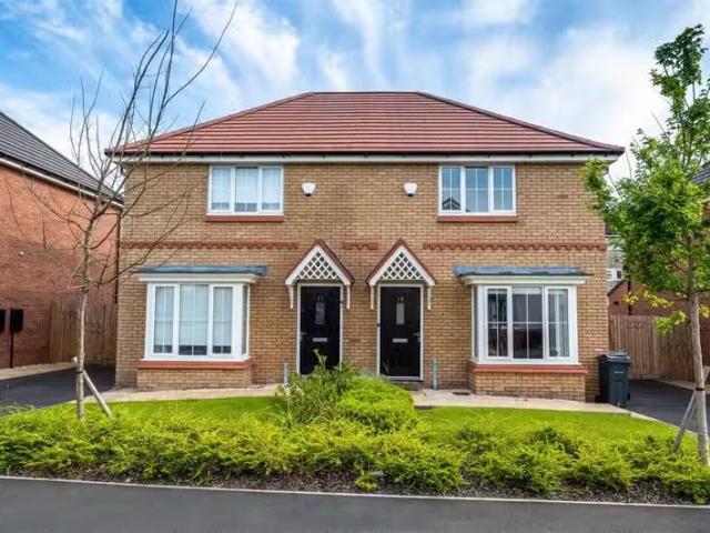 Cheap 1 BA 3 bedroom semi detached house for rent in Lea Hall.