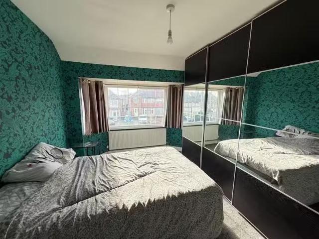 Charming 1 BA 3 bedroom semi detached house for rent in Milden.