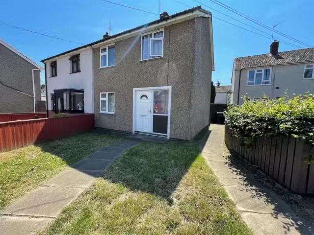 Nice 1 BA 3 bedroom semi detached house for rent in St James L.