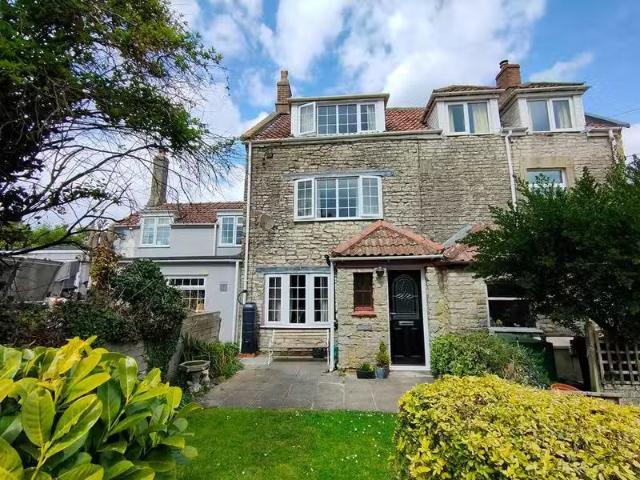 For Rent! 1 BA 3 bedroom terraced house for rent in Clutton, B.