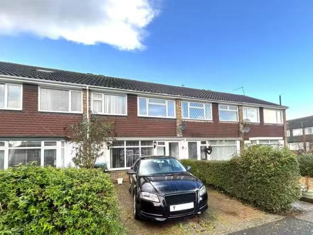 Deal! 1 BA 3 bedroom terraced house for rent in Seaton Park, L.