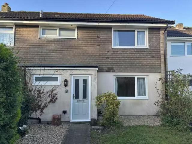 Rental! 1 BA 3 bedroom terraced house for rent in Westfield Ro.