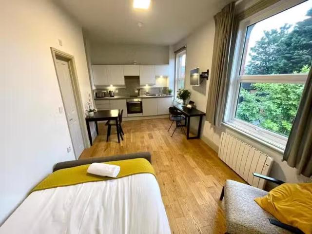 For Rent! 1 BA Studio flat for rent in Woodhurst Road, Moseley.