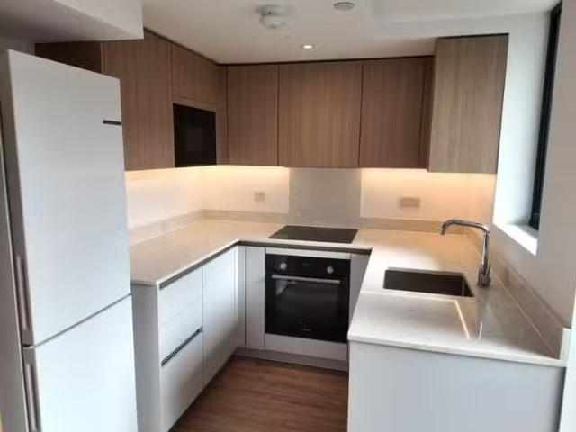 Cozy 1 bedroom apartment for rent in 50 Burnhill Road, Beckenh.