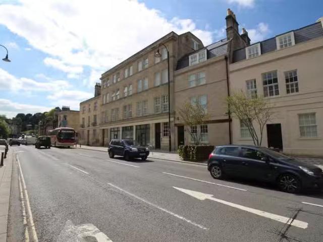 Just in! 1 bedroom apartment for rent in Long Acre, Bath, BA1