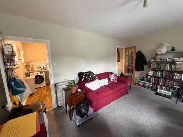Just in! 1 bedroom apartment for rent in Main Street, Grassing.
