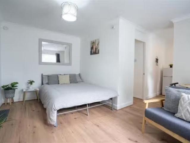 Deal! 1 bedroom apartment for rent in Rudyngfield Drive, Stech.