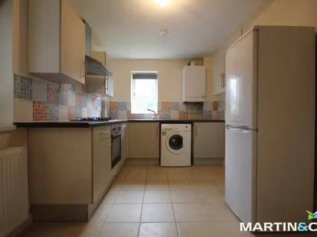 Charming 1 bedroom apartment for rent in Shilpa Court, Ashfiel.