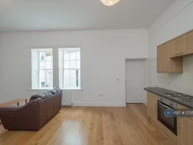 Unique 1 bedroom flat for rent in Burlington Street, Bath, BA1