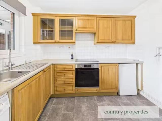 For Rent! 1 bedroom flat for rent in Gaddesden Grove, Welwyn G.