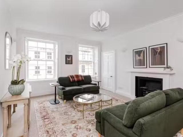 Just in! 1 bedroom flat for rent in Great Bedford Street, Bath.