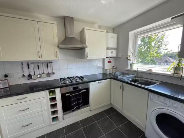 For Rent! 1 bedroom flat for rent in Hayes Lane, Beckenham, BR3