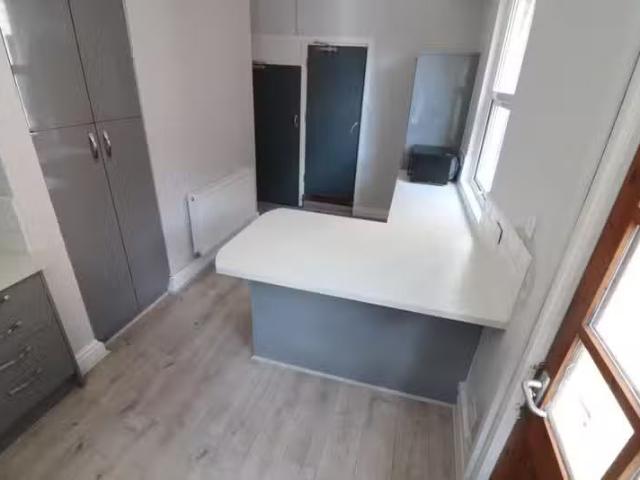 Nice 1 bedroom house share for rent in Lorne Street, Chester.