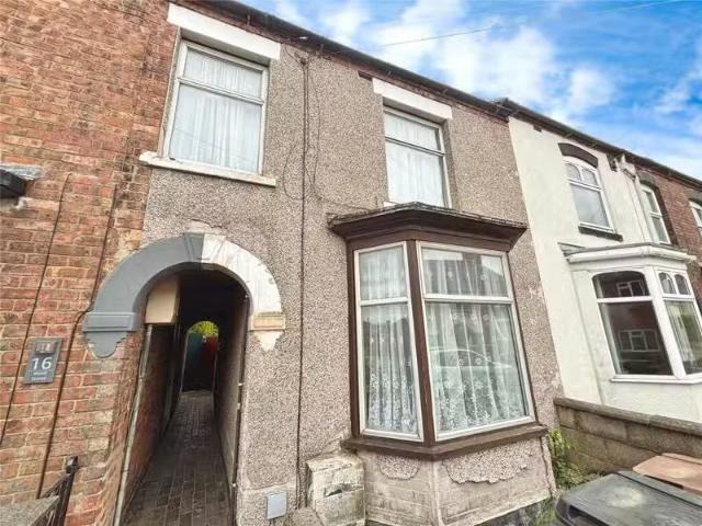 Cheap 1 bedroom house share for rent in Wood Street, Church Gr.