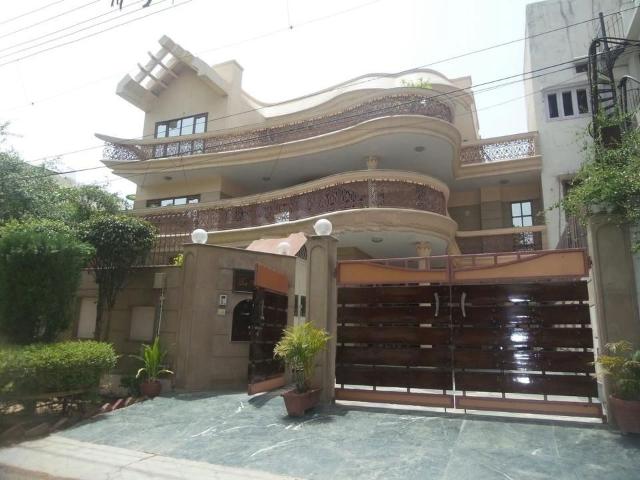 Rental | 1 BHK + 1147 Sq.Ft. Independent House in Sector 14
