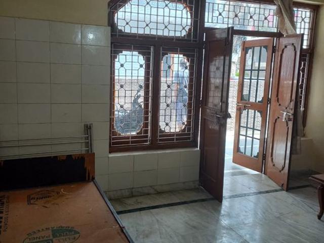 Rental | 1 BHK 112 Sq.Mt. Apartment in RWA Apartments Sector 47