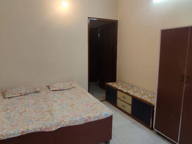 Rental | 1 BHK + 1250 Sq.Ft. Villa in Sector 55