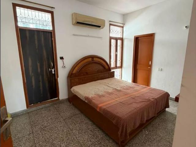 Rental | 1 BHK + 1200 Sq.Ft. Apartment in Richmond Premier