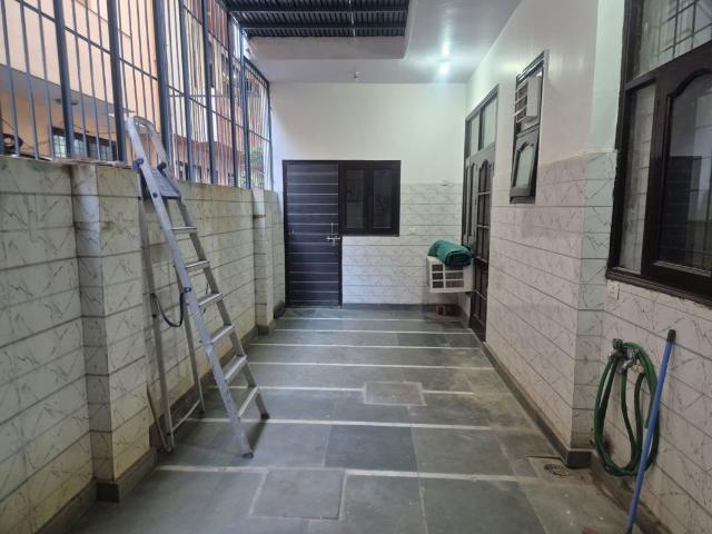 Rental | 1 BHK 180 Sq.Mt. Independent House in Sector 41