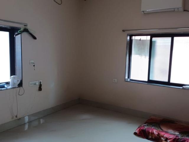 Rental | 1 BHK + 200 Sq.Ft. Apartment in Tejaswini Society