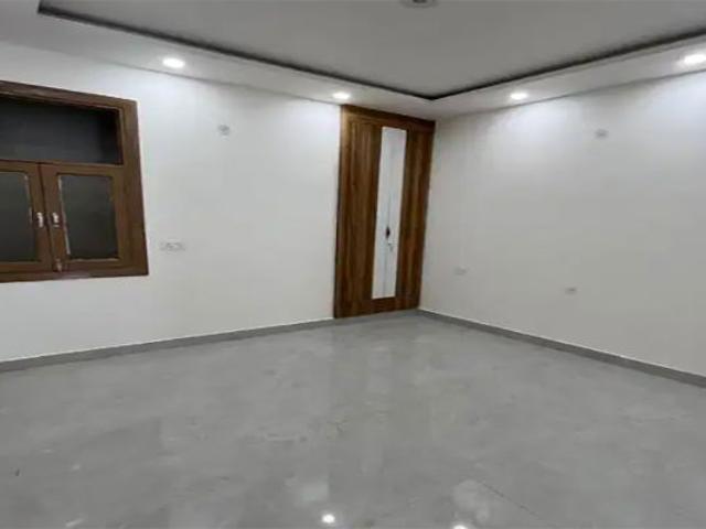Rental | 1 BHK 270 Sq.Ft. Apartment in Janakpuri