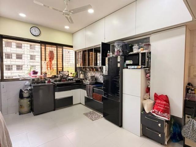 Rental | 1 BHK 300 Sq.Ft. Apartment in Adarsh Nagar CHS Worli