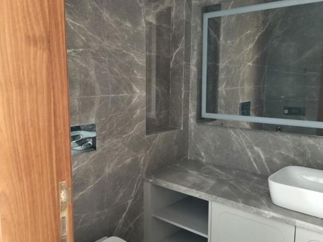 Rental | 1 BHK 300 Sq.Ft. Apartment in Dhawalgiri Apartments