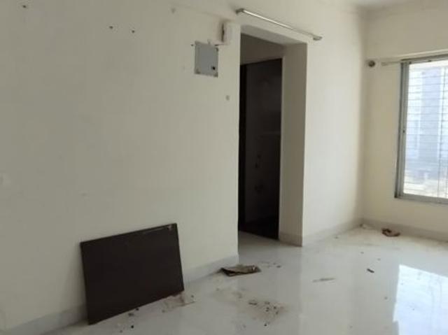Rental | 1 BHK 300 Sq.Ft. Apartment in Royal Royal Nest