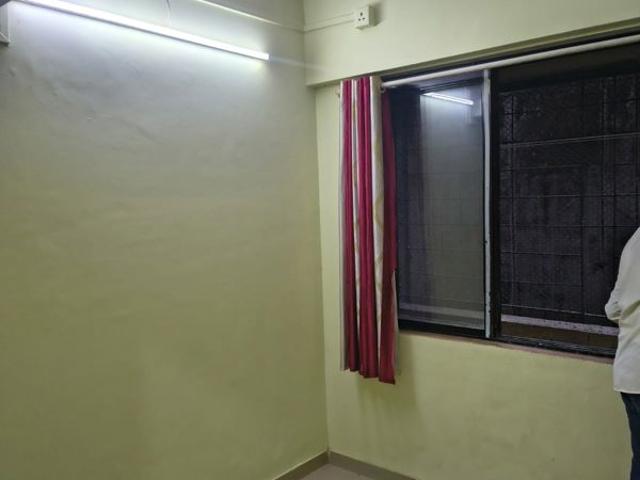 Rental | 1 BHK + 300 Sq.Ft. Villa in Kurla West